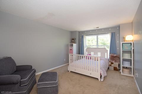 8016 Brittany Dr, Wayne, NJ 07470 photo 14