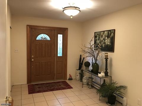 1 Beechtree Rd, Roseland, NJ 07068 photo 9