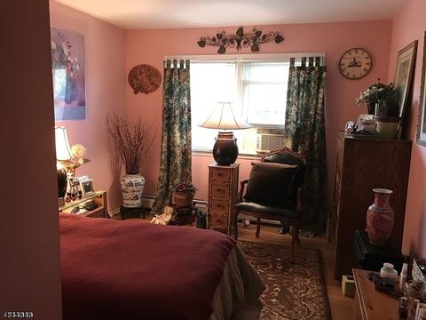 1 Beechtree Rd, Roseland, NJ 07068 photo 4