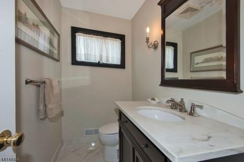 16 Mountainside Rd, Mendham, NJ 07945 photo 10