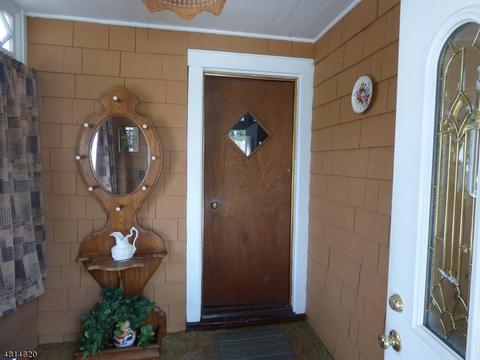 67 Cedar St, Nutley, NJ 07110 photo 3