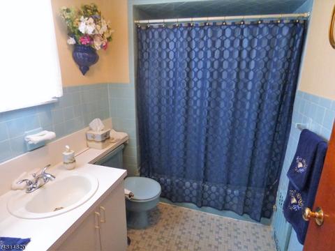 67 Cedar St, Nutley, NJ 07110 photo 7