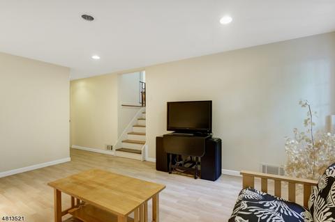 573 Mountain Ave, Springfield, NJ 07081 photo 13