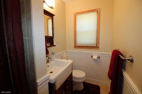 25 Wolfe Dr, Wanaque, NJ 07465 photo 17