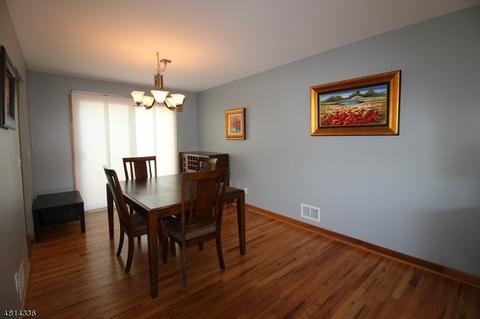 25 Wolfe Dr, Wanaque, NJ 07465 photo 8
