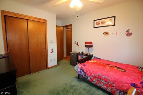 25 Wolfe Dr, Wanaque, NJ 07465 photo 15