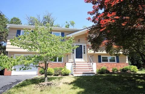 25 Wolfe Dr, Wanaque, NJ 07465 photo 1