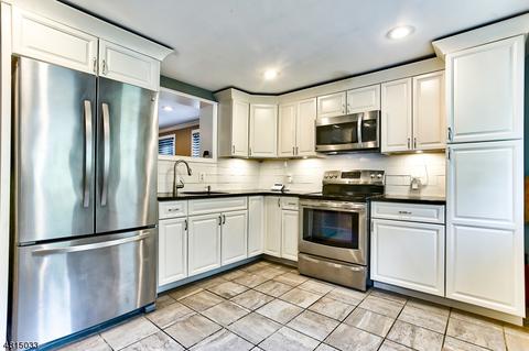 59 Oldham Rd, Wayne, NJ 07470 photo 6