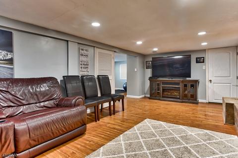 59 Oldham Rd, Wayne, NJ 07470 photo 16
