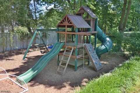 458 Lincoln Dr, Paramus, NJ 07652 photo 21