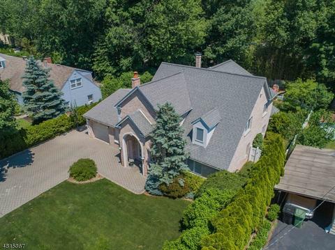458 Lincoln Dr, Paramus, NJ 07652 photo 1