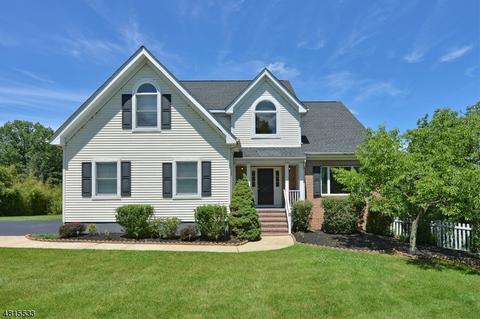 34 Foxfire Ln, Clinton, NJ 08809 photo 1