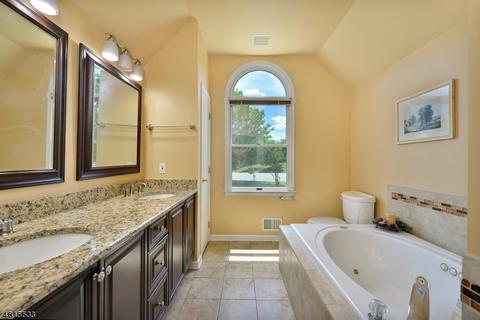 34 Foxfire Ln, Clinton, NJ 08809 photo 15