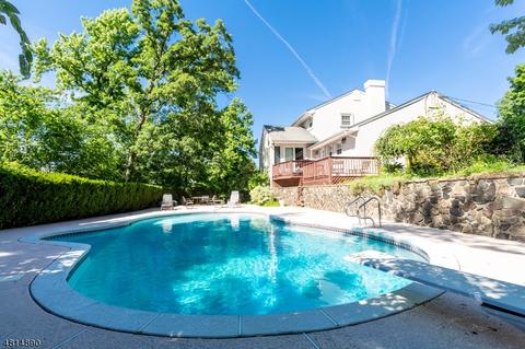 30 Maple Dr, Caldwell, NJ 07006 photo 20