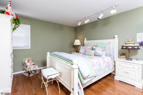 30 Maple Dr, Caldwell, NJ 07006 photo 15