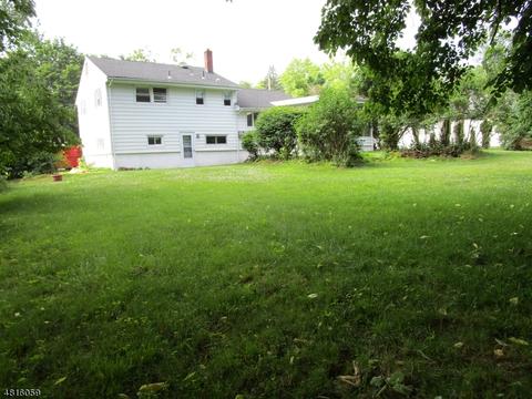 6 Crane Ter, Wayne, NJ 07470 photo 3