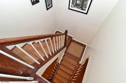 814 Firethorn Dr, Union, NJ 07083 photo 5