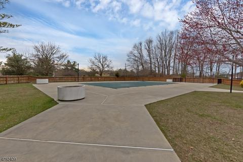 291 Gloucester Ct, Aberdeen Twp., NJ 07747 photo 18