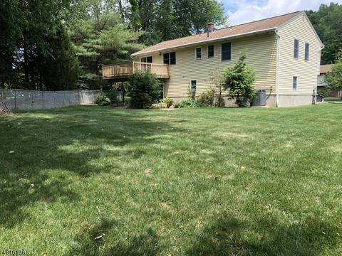 31 Bluebell Ct, Paramus, NJ 07652 photo 19