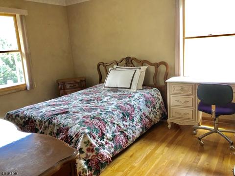 31 Bluebell Ct, Paramus, NJ 07652 photo 13