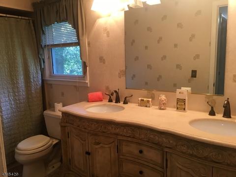 47 Perry Rd, Bloomfield, NJ 07003 photo 15