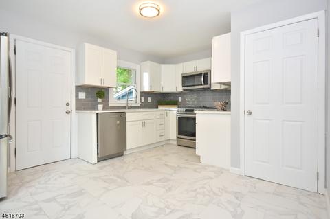 14 Bartholdi Ave, Haskell, NJ 07420 photo 4