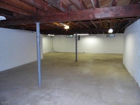24 Hopper Ln, Wayne, NJ 07470 photo 10
