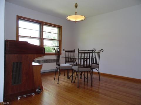 24 Hopper Ln, Wayne, NJ 07470 photo 5