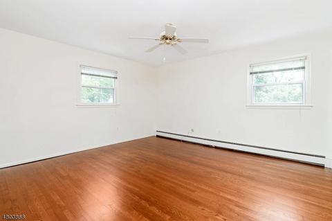 29 Debbie Ct, Wayne, NJ 07470 photo 16