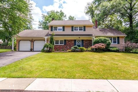 29 Debbie Ct, Wayne, NJ 07470 photo 1