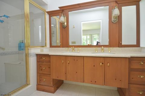 43 Rolling Ridge Rd, Upper Saddle River, NJ 07458 photo 14