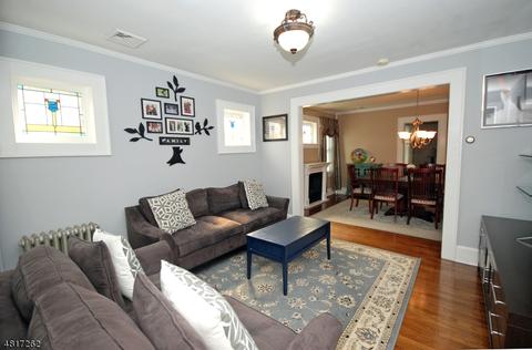 28 Dodd St, Nutley, NJ 07110 photo 3