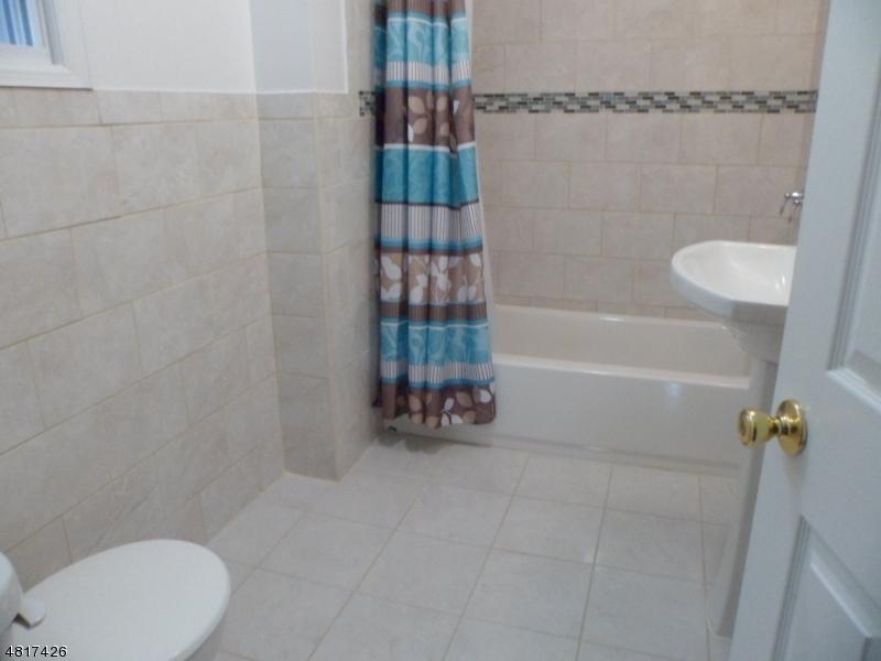  317 Chapman St, Newark, NJ 07106 photo 6