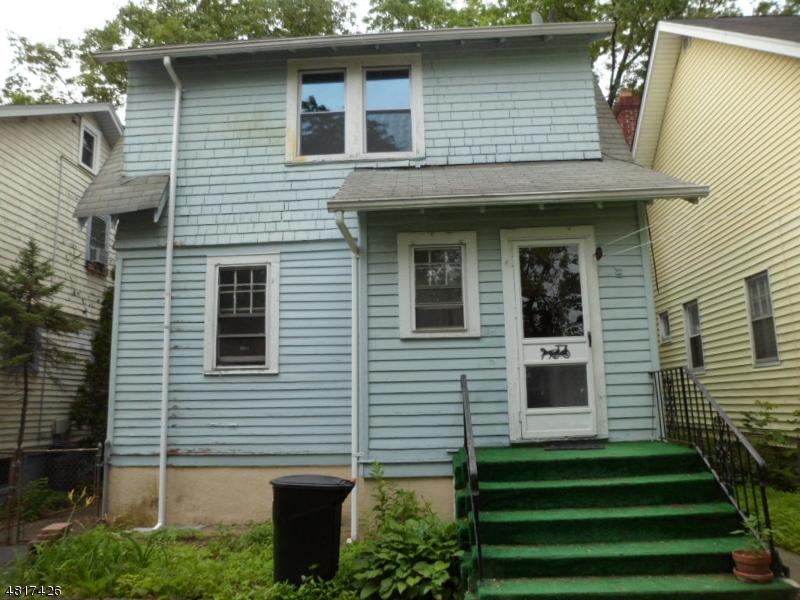  317 Chapman St, Newark, NJ 07106 photo 2