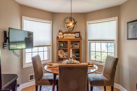 19 Tanager Ct, Wayne, NJ 07470 photo 6