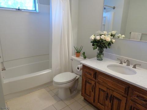 99 Elm Pl, Nutley, NJ 07110 photo 13