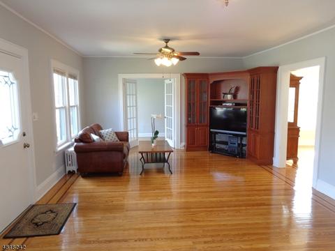 99 Elm Pl, Nutley, NJ 07110 photo 4