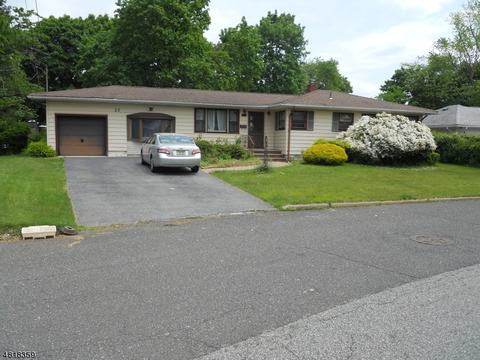 27 Jerome Pl, Wayne, NJ 07470 photo 1