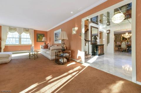 15 Elden Dr, Saddle River, NJ 07458 photo 6