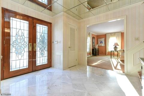 15 Elden Dr, Saddle River, NJ 07458 photo 3