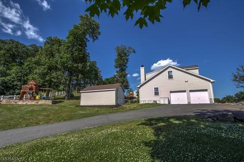 10 Crestview Dr, Stanhope, NJ 07874 photo 5