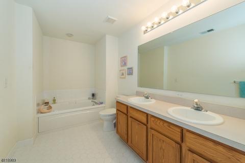 154 Carter Rd, Haskell, NJ 07420 photo 14