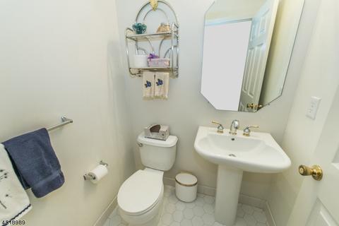154 Carter Rd, Haskell, NJ 07420 photo 19