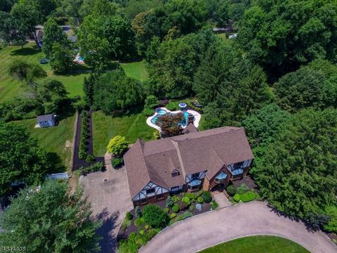 37 Coventry Rd, Mendham, NJ 07945 photo 2
