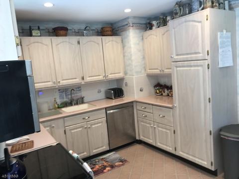 39 Dell Rd, Stanhope, NJ 07874 photo 6