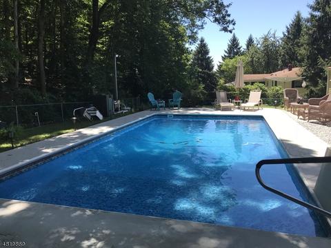 39 Dell Rd, Stanhope, NJ 07874 photo 4