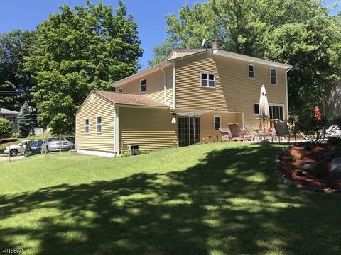 39 Dell Rd, Stanhope, NJ 07874 photo 2