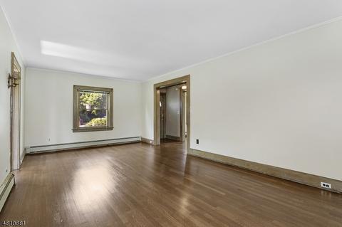 67 Maple St, Bloomfield, NJ 07003 photo 6
