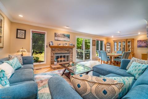 65 Easedale Rd, Wayne, NJ 07470 photo 2