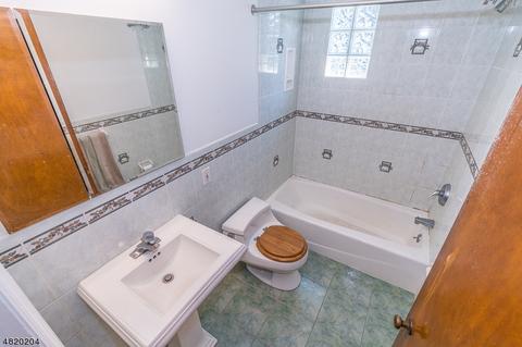 11 Evans Ter, Clark, NJ 07066 photo 16